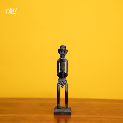 Set of 7 African tribal figurines, decorative showpiece