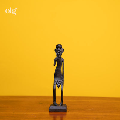 Set of 7 African tribal figurines, decorative showpiece